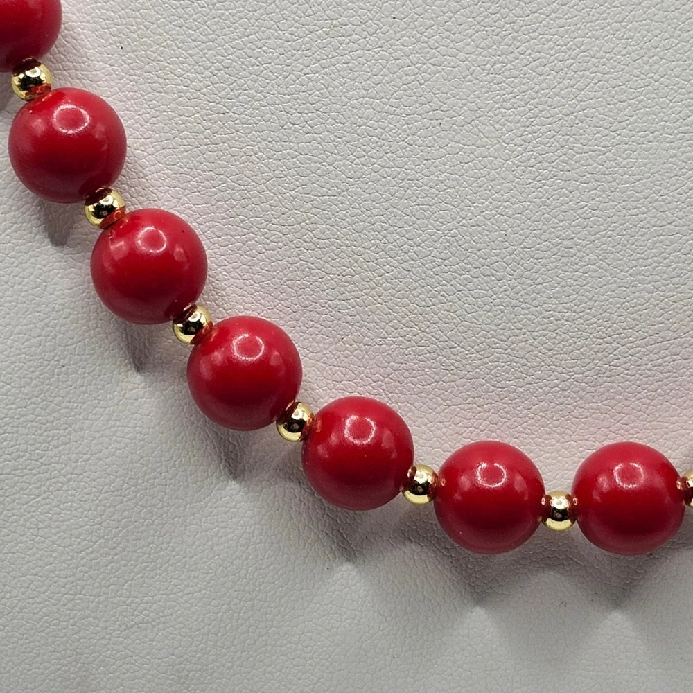 Vintage Red Round Bead Necklace Gold Tone Spacer‎ Accents Lobster Claw Clasp